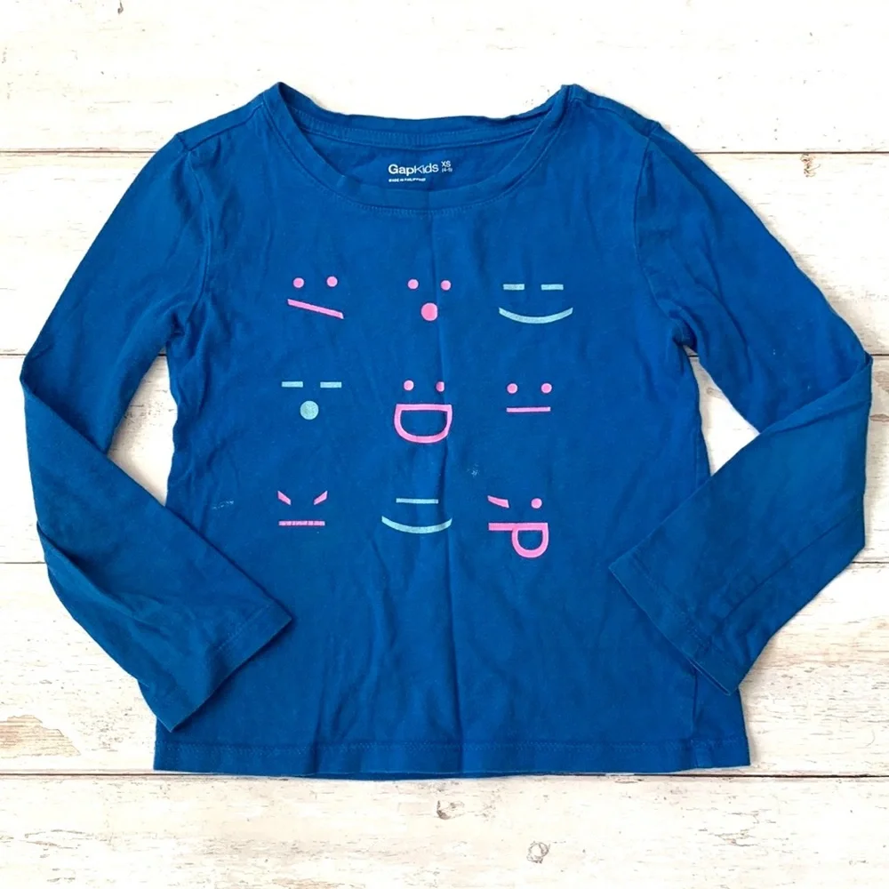 GapKids 4T Girls Blue Long Sleeve Shirt Emoji Print XS 4/5 Baby Gap Kids